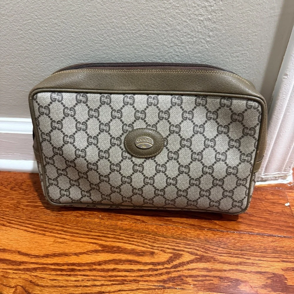 Gucci Plus Vintage Toiletry Bag - Picture 1 of 9